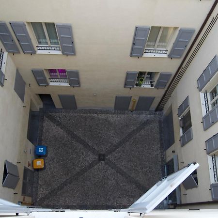 Casa Viola, Deliziosa Mansarda In Centro Storico Módena Exterior foto
